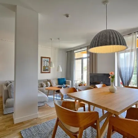 Apartment-penthouse Am Mit Meerblick 아파트